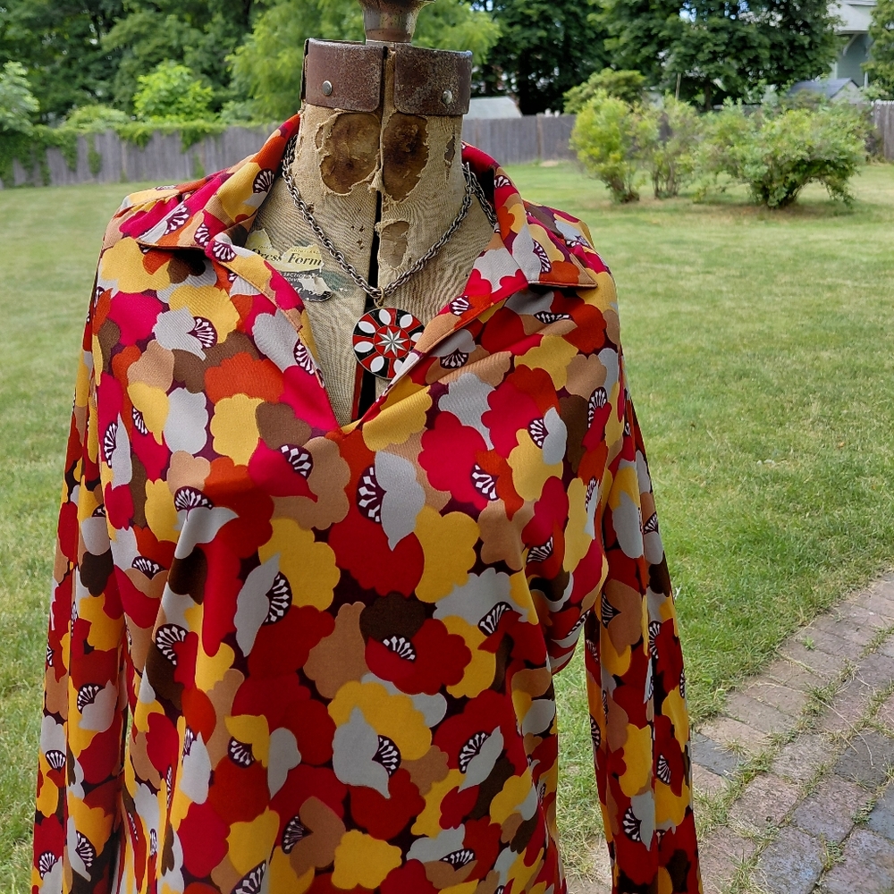 Vintage 70s Levi Strauss abstract yellow red brown floral blouse Womens size M